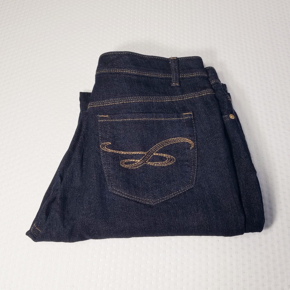 Beautiful Like New Dark Wash Jeans